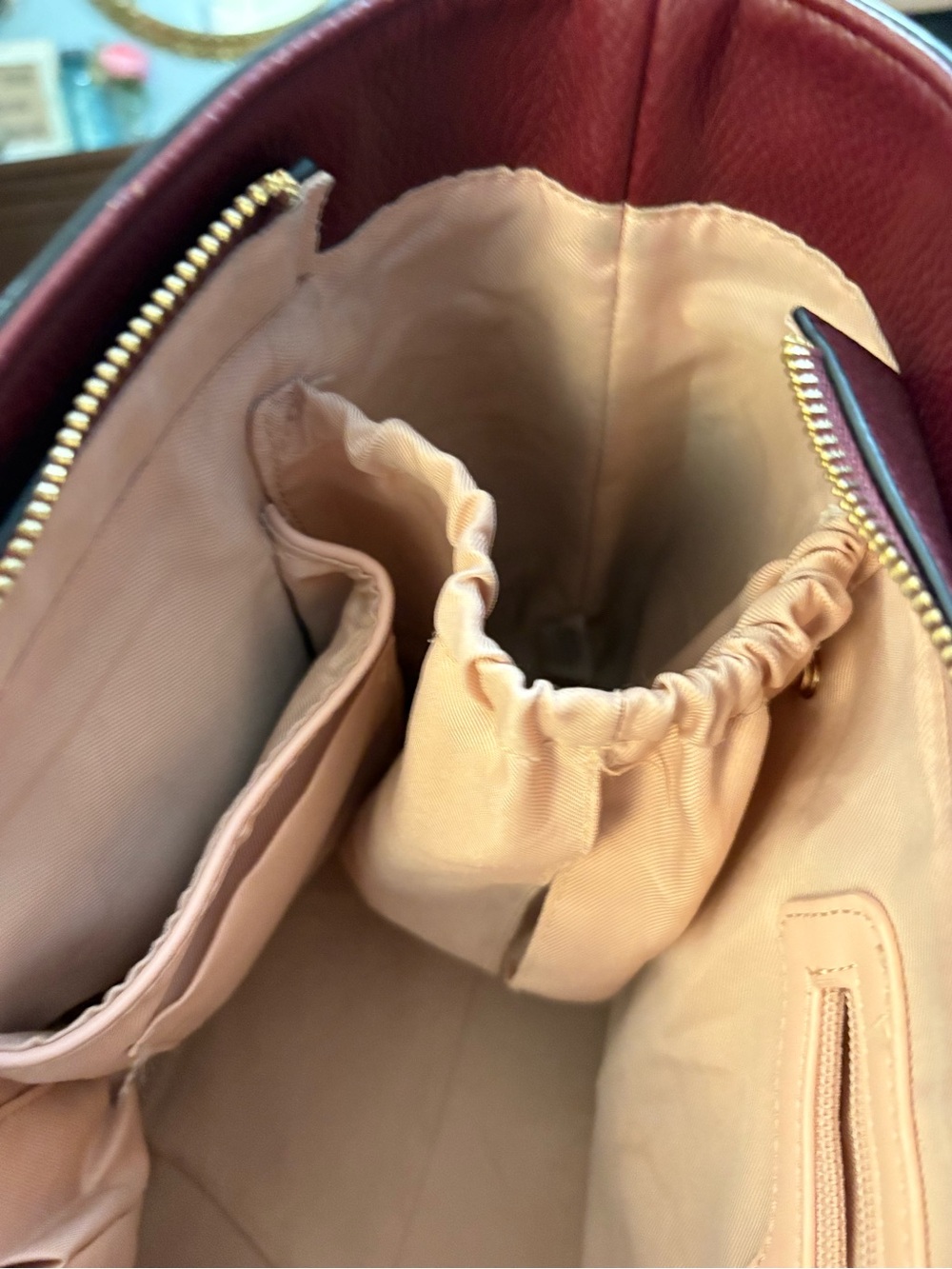Poppy & Peonies Go Getter Tote in Berry - Picture 16 of 16